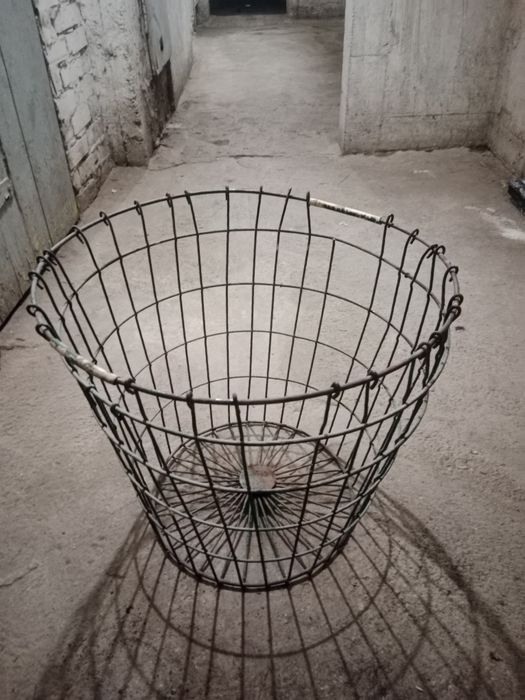 Kosz metalowy na Balon do wina.
