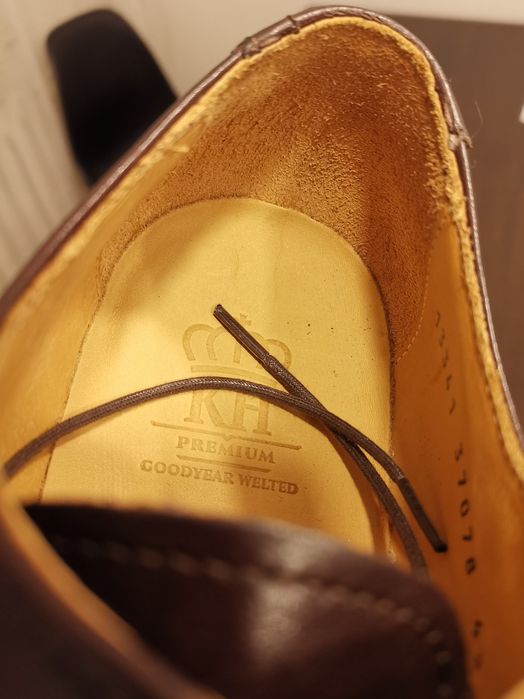 Buty Brogsy Brogue Oxford Królewski Herb KH 304 Ciemnobrązowe r 42 No