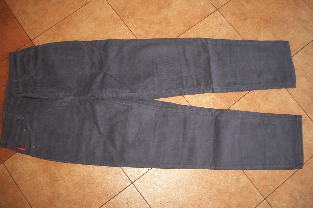 Spodnie damskie rozmiar 29