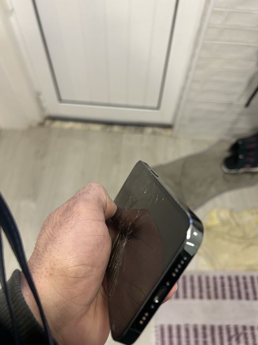 Iphone 13 Pro verde  (Veja todas as fotos ).