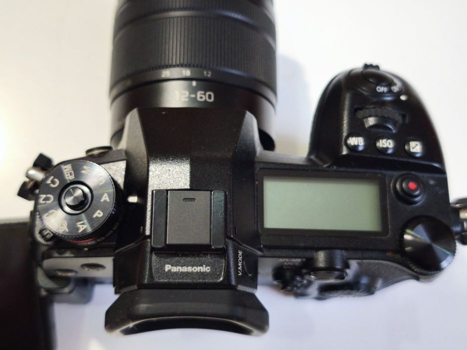 Panasonic Lumix DC G9 plus obiektyw 12-60 mm stan bardzo dobry