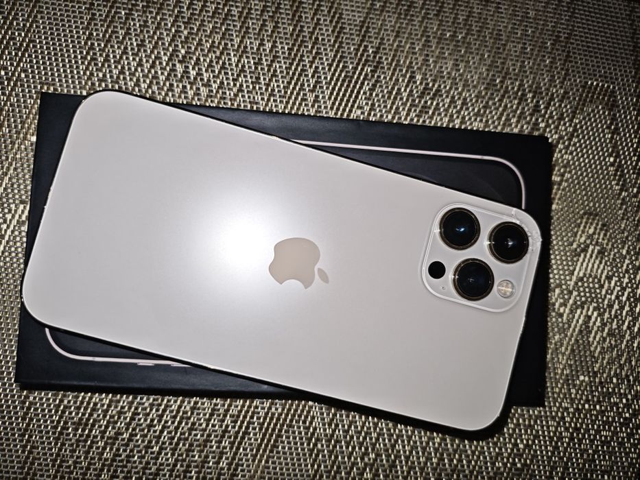 Iphone 12 pro max 128 gb. Під відновлення.