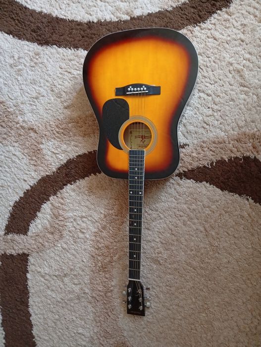 Продам    гитару