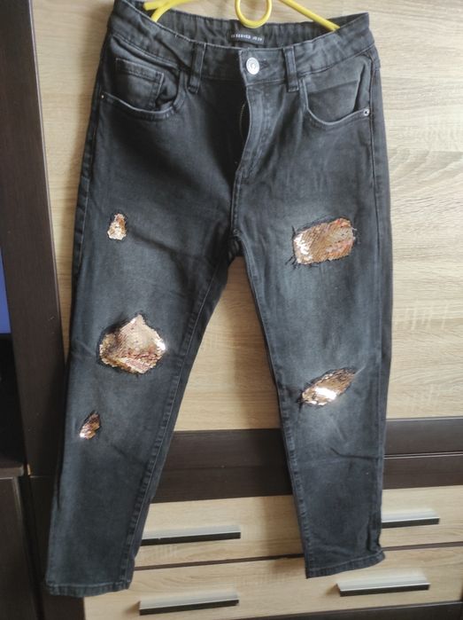 Продам  джинсы .