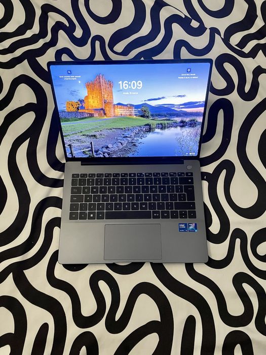 Huawei MateBook 14 2024 OLED (dotykowy)