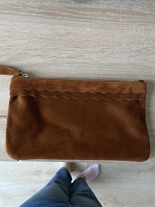 Nowa Kosmetyczka SLIM z falbanką suede KOHNKE