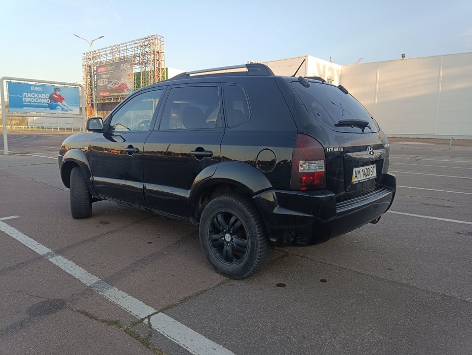 Продам Hyundai Tucson 2008 года 2.0 Газ/Бензин Автомат