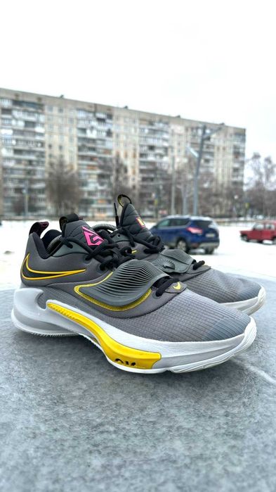 nike freak - купити чоловіче взуття - Ціна на OLX.ua