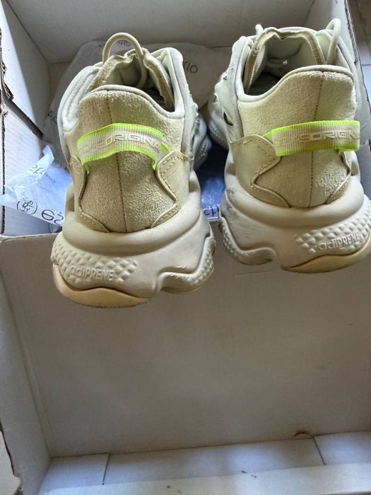 Кросівки Adidas Ozweego 36 розмір, бежеві, кроссовки