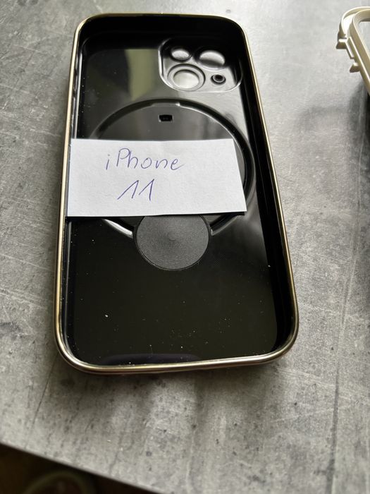 Etui  plecki iPhone 11