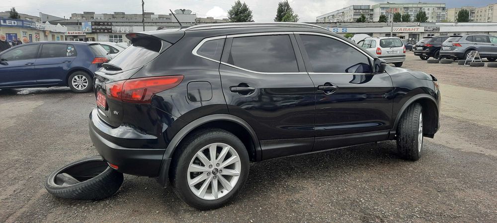 Продам нещодавно пригнаний з США NISSAN Rogue Sport у комплектації SV