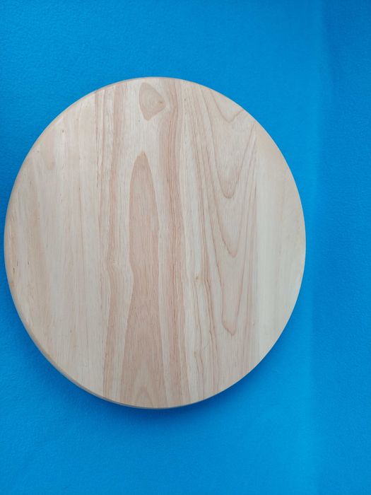 Дерев'яна підставка, що обертається, для страв торту тістечок нарізки