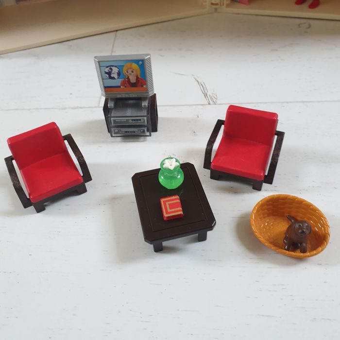 Playmobil domek z wyposażeniem w walizce