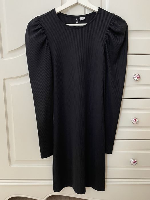 Sukienka mała czarna