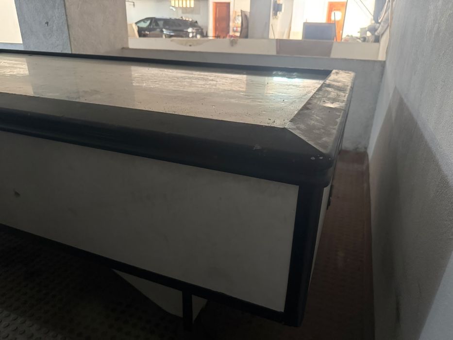 Mesa air game - air hockey