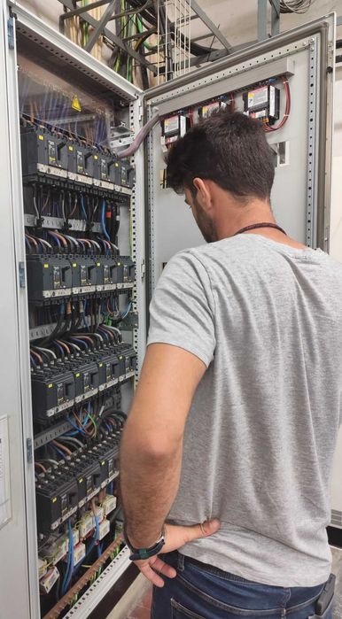 Urgências Elétricas – Avarias, Quadros, Carregadores | Voltiva