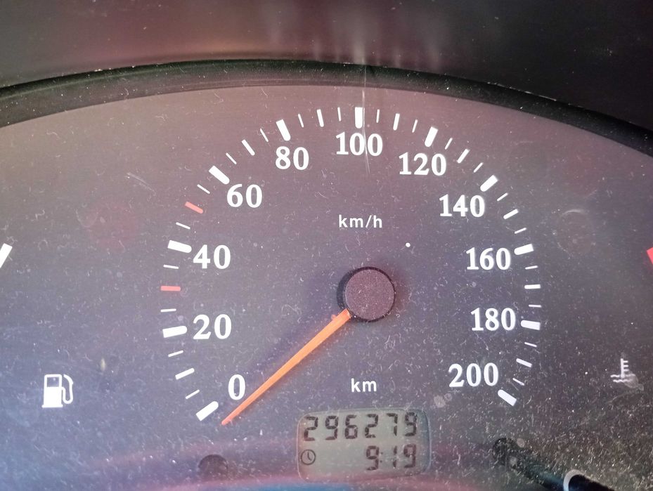 Nissan Micra 1.5 diesel 5 lugares