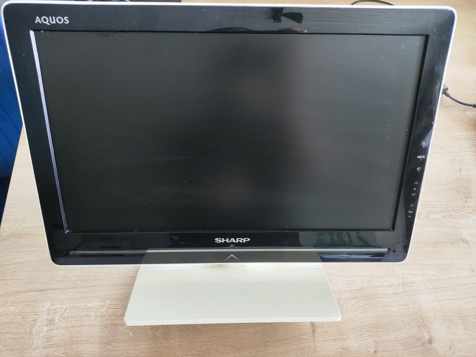 Telewizor SHARP 19 cali
