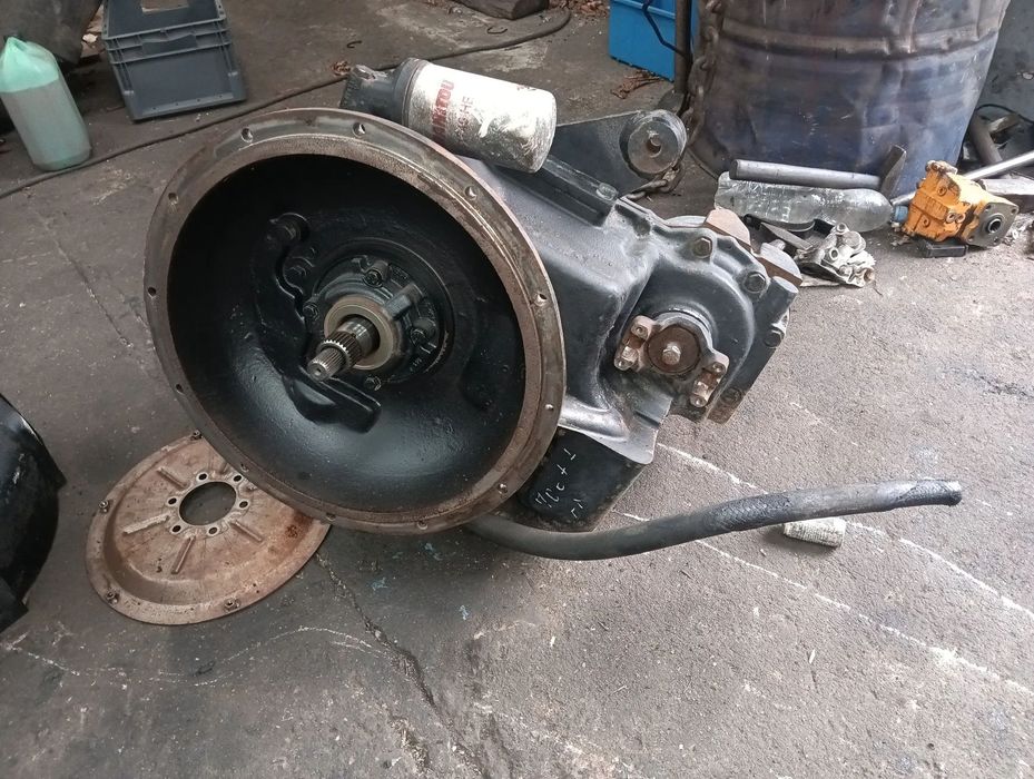 Skrzynia biegow com-t4-2024 manitou MLT 735 2012r 258799