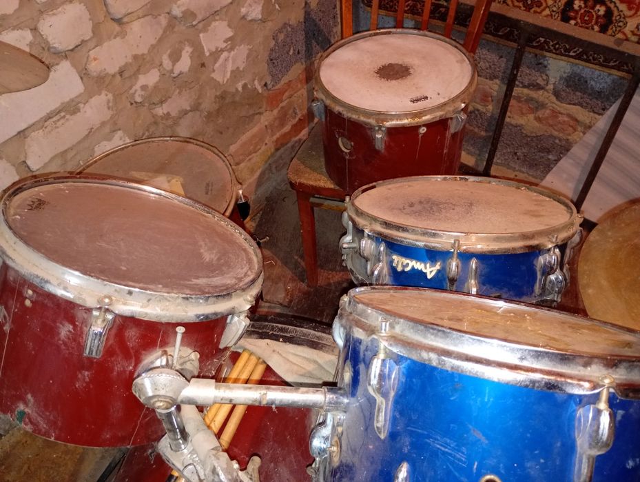 Барабани установка Аматі