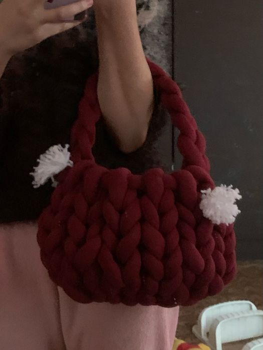 Вʼязана сумочка ручної роботи