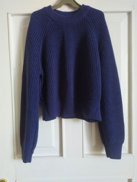 Жіночий светр синій