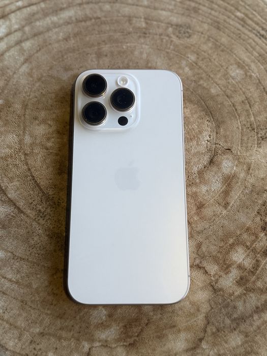 Iphone 16 pro 256gb como novo