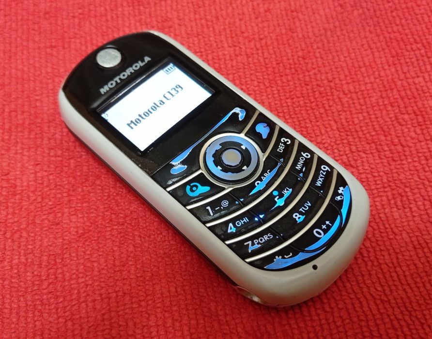Мобільний телефон Motorola