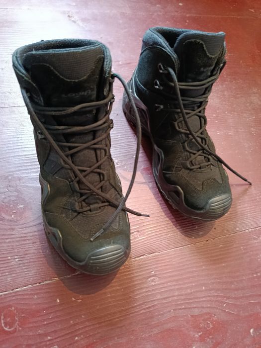 Lowa Zephyr GTX black
