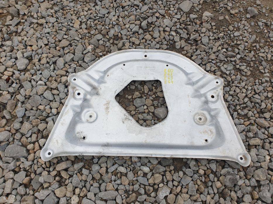Bmw e60 e61 e63 e64 Osłona płyta pod silnik Bmw Części