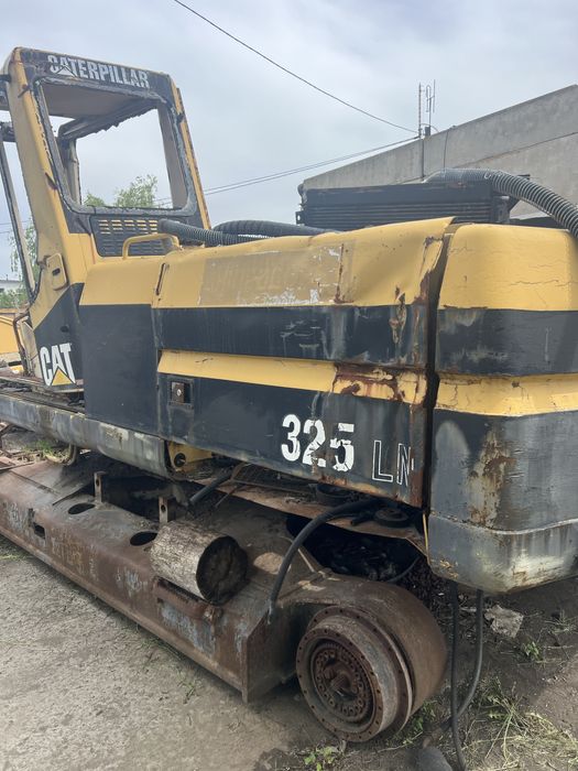 Экскаватор CAT325BL