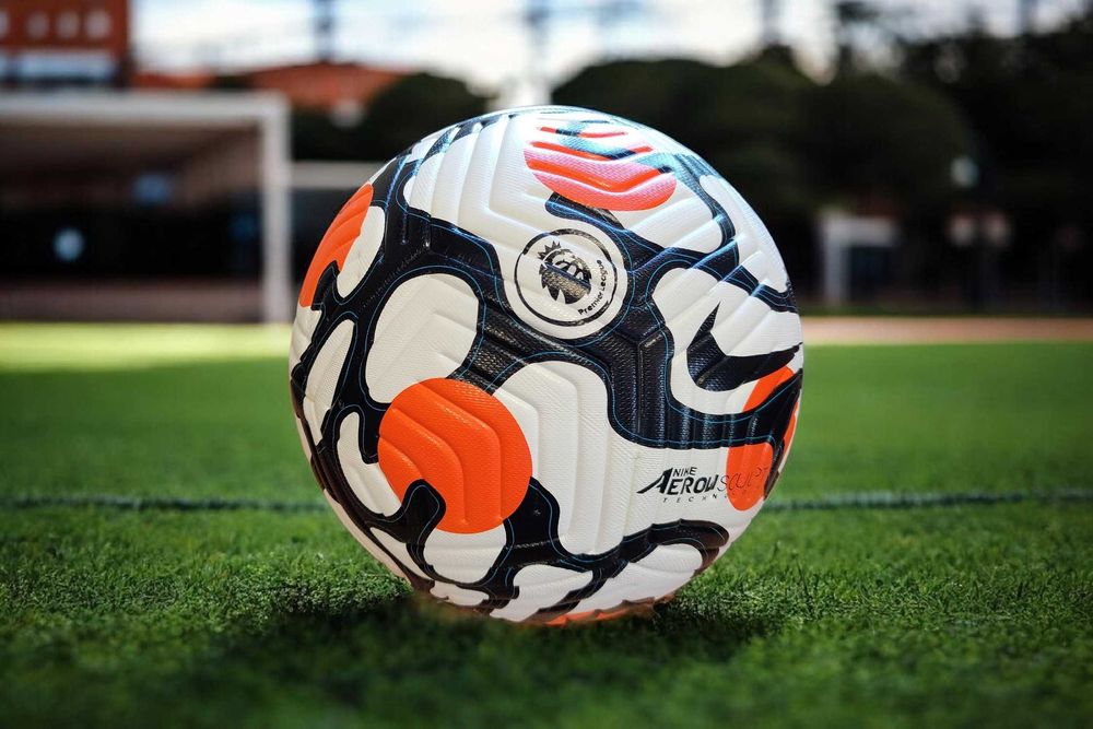 Футбольний м'яч Nike Premier League, термошов, розмір 5