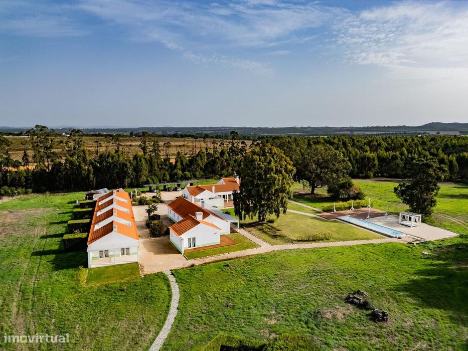 Moradia T11 com piscina, Odemira