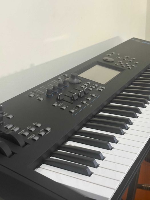 Yamaha MODX7+ |  Novo com fatura (apenas 6 meses de uso)