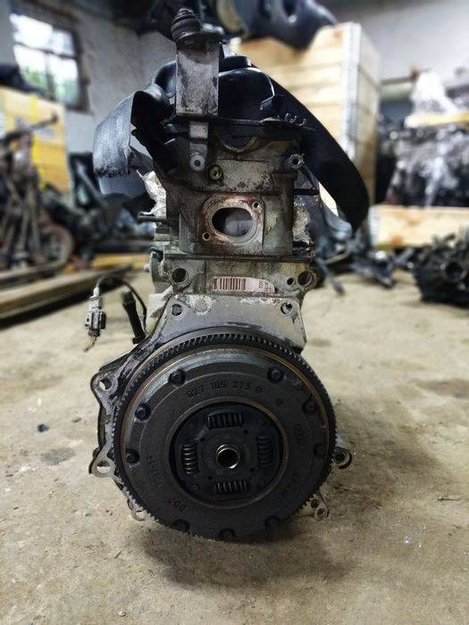 Двигун мотор двигатель AKL 1.6 mpi Octavia Golf Bora Leon