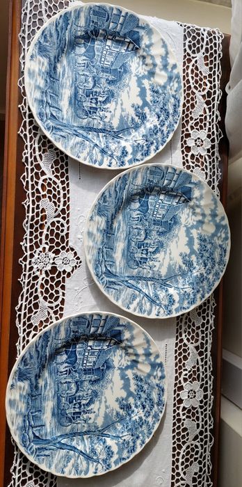 3 Pratos Royal Wessex