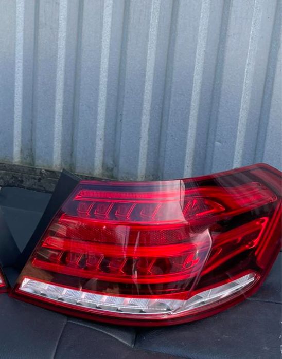 Розборка Задні фонарі стопи Mercedes e class w212