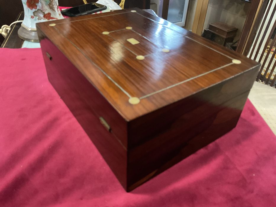 Caixa joias inglesa madre pérola 28x20x11cm