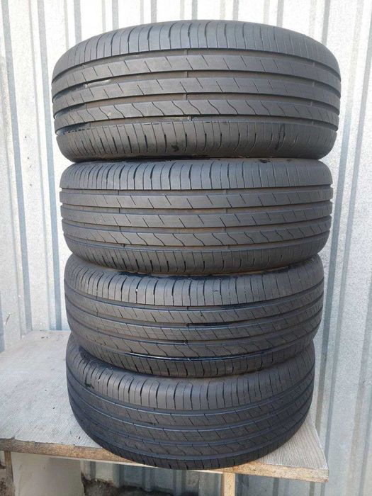 Шини б/у 215 55 R17 GoodYear Efficient Grip Perfomance 2