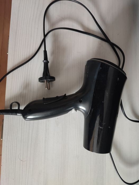 Продам фен braun