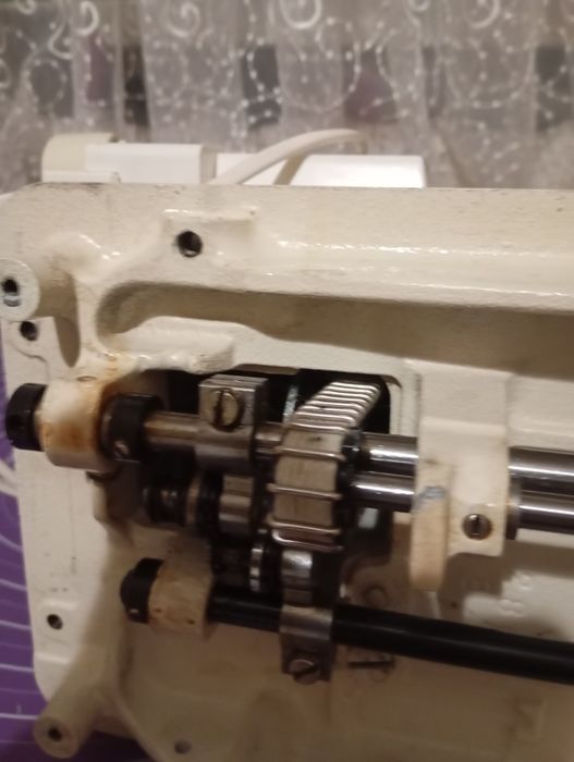 Швейна машинка  ,,Верітас рубіна"