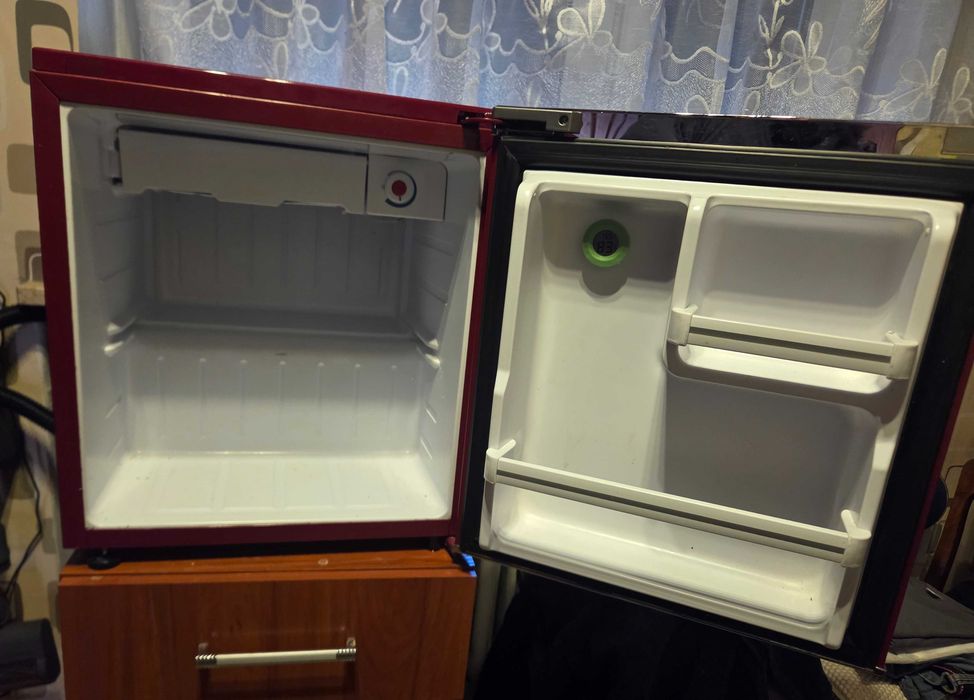 Lodówka Klarstein Yummy 45 jednodrzwiowa 51,5cm Czerwony