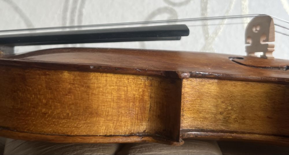 Скрипка 4/4 у гарному робочому стані Німеччина учням школи, коледжу…