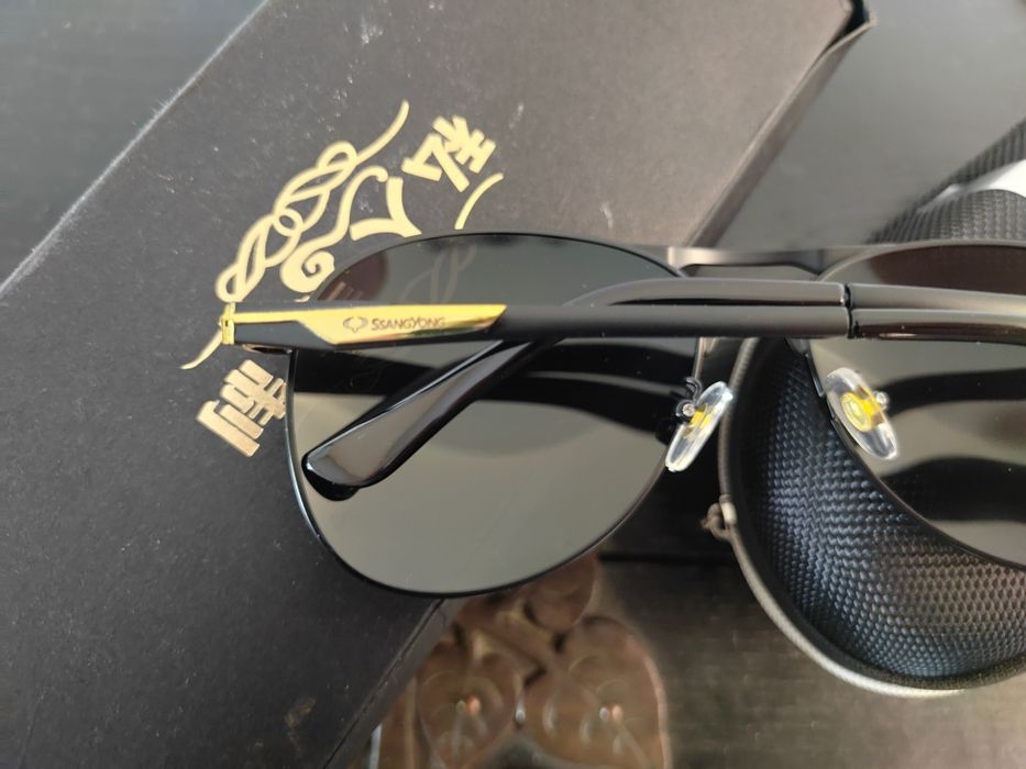 Nowe okulary pilotki dedykowane marce  Ssangyong z etui Mercedes