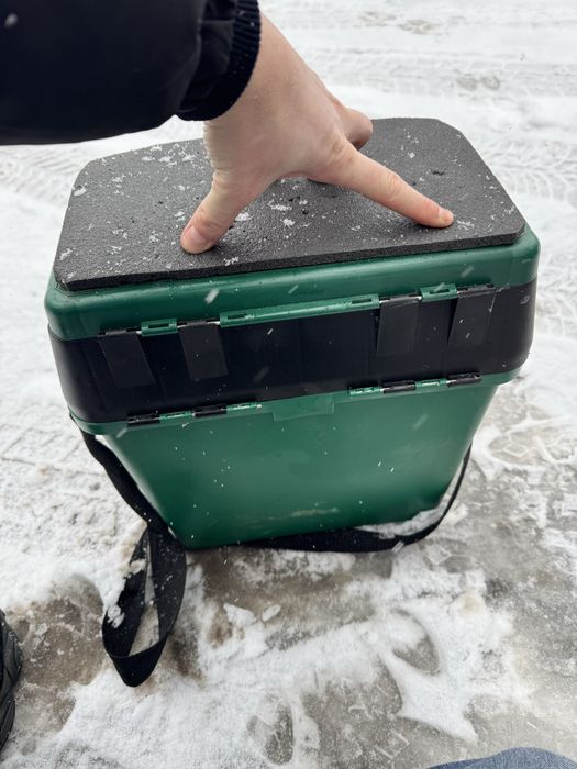 Риболовний зимовий ящик