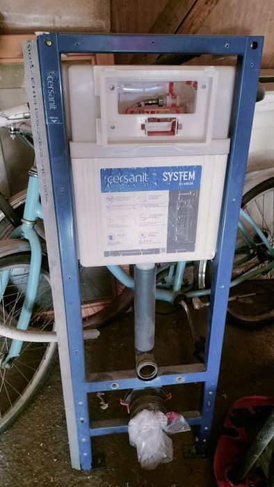 Zestaw podtynkowy WC