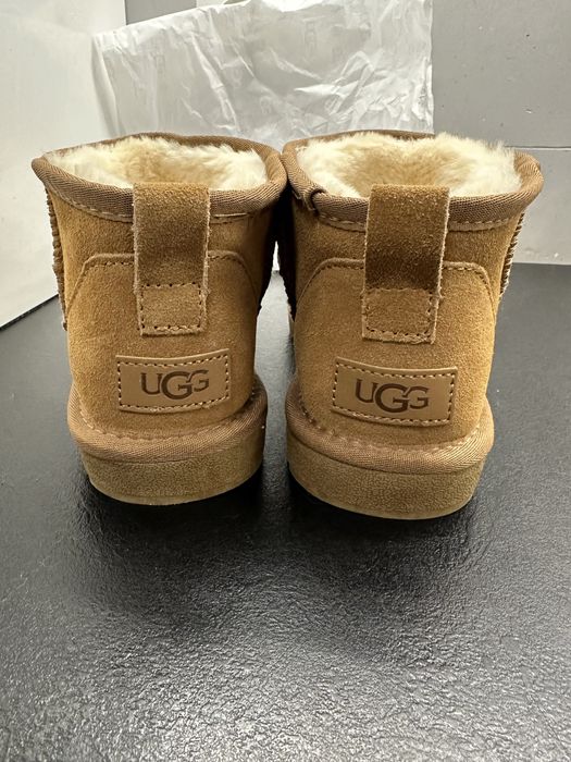 Nowe orginalne Ugg classic mini ultra