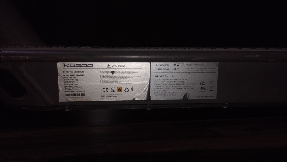 Kuggo m365 PRO MAX 9.6 Ah 500W (стан - сів поїхав)