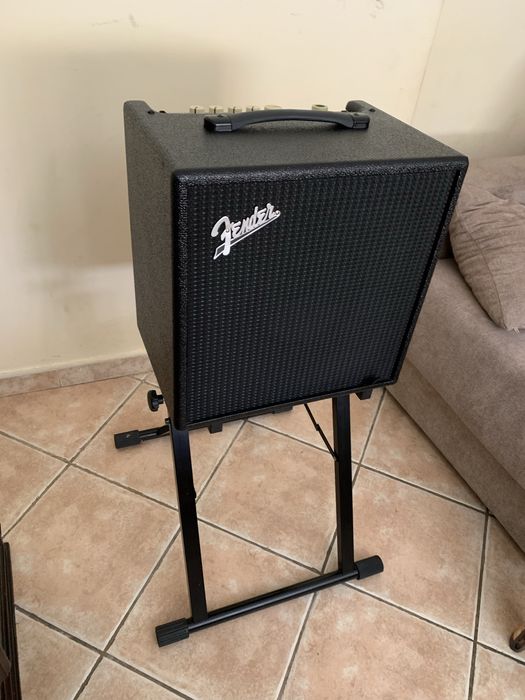 Amplificador Fender Rumble LT25