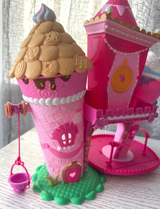 Великий замок Lalaloopsy для будь-яких ляльок